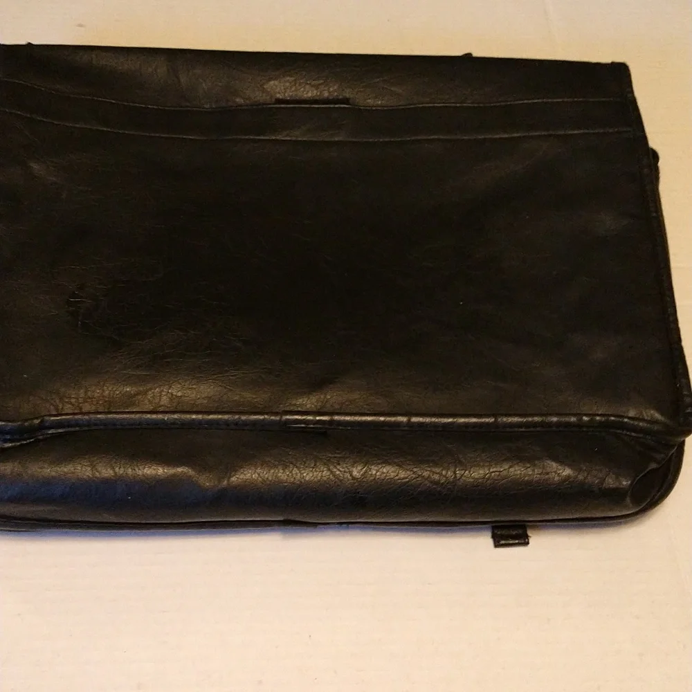 VGUC. Vintage Anheuser-Busch expandable laptop briefcase.